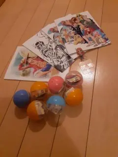 くら寿司×ワンピース　カプセルトイ 7個セット + イラスト集4冊