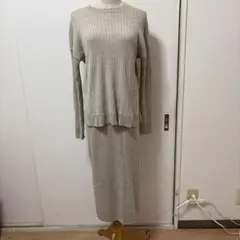 メリノブレンドリブクルーネックセーター&メリノブレンドリブスカート