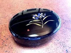 【新品箱入り】漆器 楕円重箱 草花蒔絵 溜塗 二段重 和食器　お節料理　菓子器