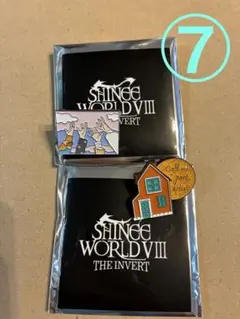 SHINee WORLD VIII THE INVERT ピンバッジ ランダム - メルカリ