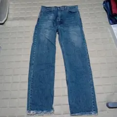【値下げしました】リーバイス　ジーンズ