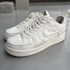 NIKE AIR FORCE 1 ホワイト キャンバス スニーカーのサムネイル