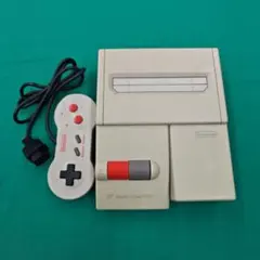 任天堂 Newファミコン HVC-101 コントローラーHVC102 2個 アダプター HVC-002 AVケーブル 中古  Nintendo New Famicom Console HVC-101 JP-NES Japanese