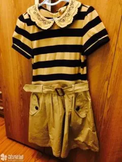 ストライプ柄レース襟付きワンピース