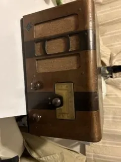 レトロ 真空管ラジオ 木製キャビネット - メルカリ