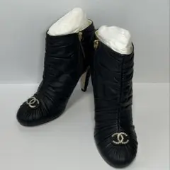 新品未使用⭐︎CHANEL ココマーク レザー ショートブーツ ブラック　37.5のサムネイル