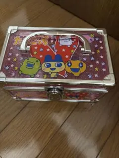 たまごっち バニティケース カギ付小物入れ - メルカリ