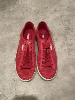 【新品未使用】PUMA スニーカー レッド メッシュのサムネイル