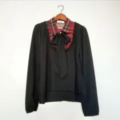 リボン付きトップス チェック / 黒 × 赤