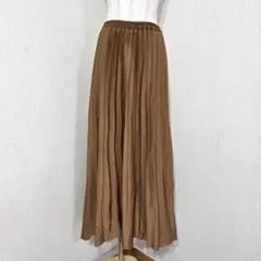 GU プリーツスカート マキシ丈 ウエストゴム（L）ブラウン系