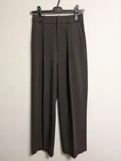 UNIQLO 旧型 タックワイドパンツ 丈標準68～70cm