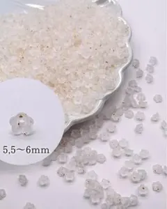 約2000個　5.5〜6mm つや消しフラワービーズ