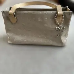 CLATHASエナメルトートバッグ ベージュ