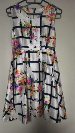 Cherry Ann　ひざ丈ワンピース