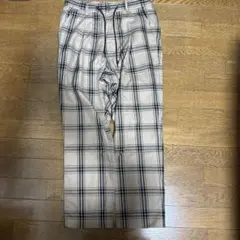 BEAMS チェック柄 スラックス パンツのサムネイル