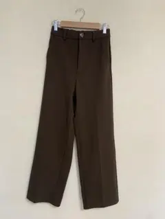【美品】GU カットソーカラースラックス　ダークブラウン　Sサイズ