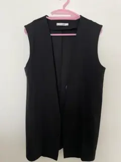 黒 ノースリーブ ベスト　ジレ