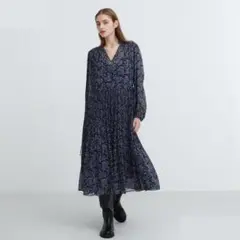ユニクロ　ペイズリー　シフォンプリーツワンピース美品
