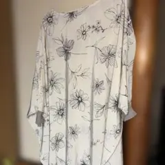 BEARDSLEY 花柄 チュニックのサムネイル