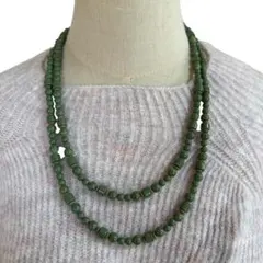 ネックレス　グリーン　ビーズ　二重ネックレス　カジュアル　二連　華やか
