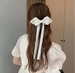 【新品】エレガント　リボンヘアクリップ ラインストーン 韓国風 地雷系 量産型