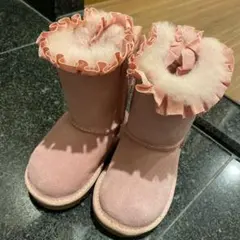 新品 未使用 UGG アグ ムートンブーツ リボン りぼん 39 24.5 - メルカリ