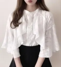 【GRL】花柄シアーケープ風ブラウスのサムネイル
