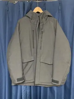 UNIQLO グレー ハイブリッドダウンジャケット Mサイズ