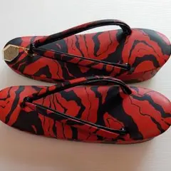 在庫処分最高級和装用草履 本革 小紋 紬に 未使用 No230 値下げ不可