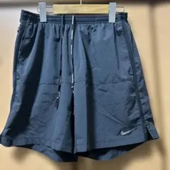 ショートパンツ