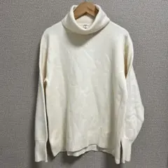 ✳️UNIQLO タートルネックセーター