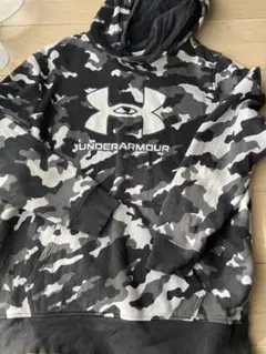 UNDER ARMOUR 迷彩パーカー Lサイズメンズ