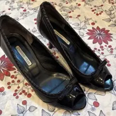 ストロベリーフィールズ　ブラック オープントゥパンプス23センチ