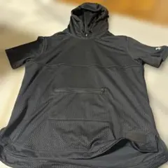 UNDER ARMOUR メッシュフード付きパーカー
