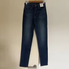 ユニクロ　スキニー　ハイライズ ウルトラストレッチ アンクル ジーンズ　22