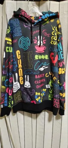[新品]CUNE キューン 30th ANNIV ロゴたくさんパーカー 3