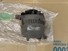 サニトラ　純正オルタネーター　B122 サニートラックのサムネイル