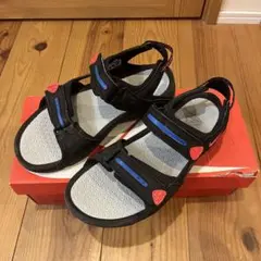 Item thumbnail for item c32cf4e4-efc9-4fb5-92a3-e437d46c7e96