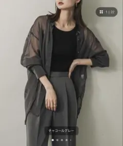 センズオブプレイス　バンドカラーシャンブレーシアーシャツ　チャコールグレー