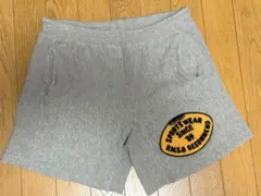 グレーショートパンツ 刺繍パッチ付きbeams boyのサムネイル