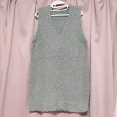 ノースリーブ　Vネックニットショートワンピース　グレー