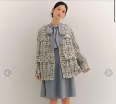 リリーブラウンフリンジツイードノーカラージャケット　ホワイト