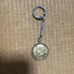 アメリカケネディコインキーホルダー　アンティーク　1966年