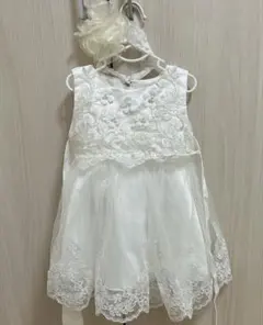 ベビードレスとヘアアクセサリー