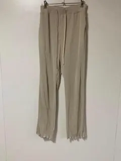 GU ベージュ ストライプ カジュアルパンツ