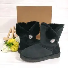 2025年最新】ugg 25 スワロスキーの人気アイテム - メルカリ