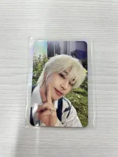 Item thumbnail for item 716f7680-eb3f-49cd-95a9-9b1818f3d8a6