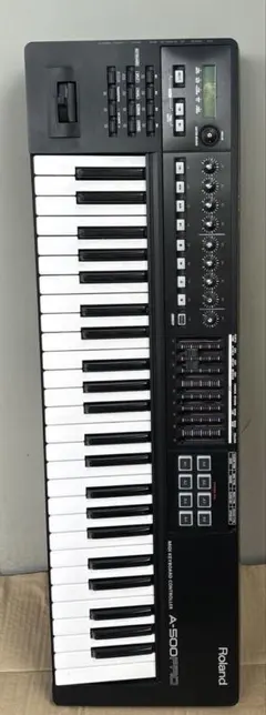 CASIO 電子ピアノ カバー一部破損付き　HT-3000　取説付き CASIO 電子ピアノ カバー一部破損付き HT-3000 取説付き - メルカリ