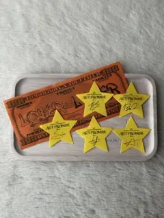 ボムギュ ファンミ トレカ 銀テ ルザラバ札 落下物 TXT 銀テ 東京ドーム ボムギュ 銀テープ 落下物 - メルカリ