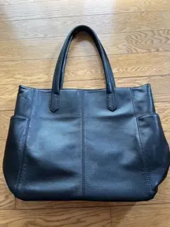 ブラックレザートートバッグ